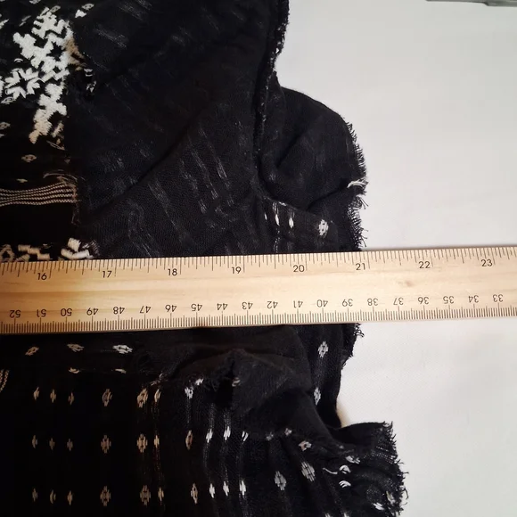 Sundance Electra Top Black Gauze Boho Embroidered Raw Edge Sleeves Sz M - Picture 9 of 10